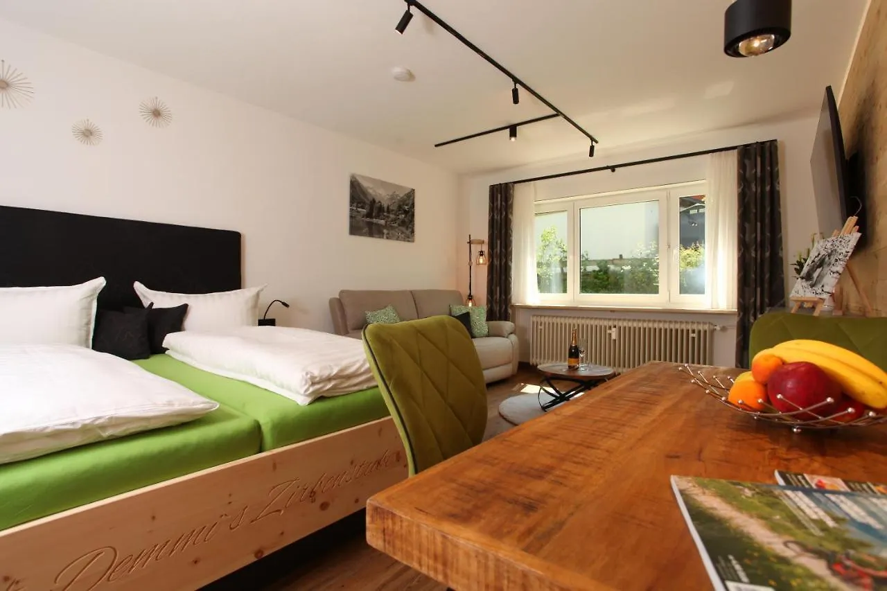 #Demmi'S Zirbenstube Apartman Altstadten